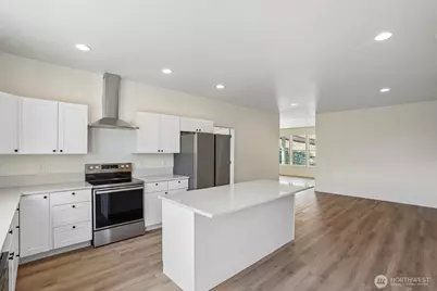 2411 Sunrise Street, Kelso, WA 98626 - Photo 14