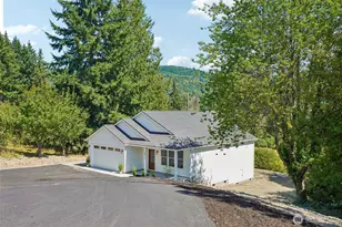 2411 Sunrise St, Kelso, WA 98626 - Photo 2