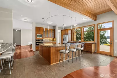7627 Cooper Point Road NW, Olympia, WA 98502 - Photo 14
