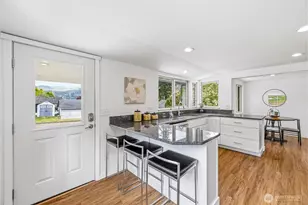 477 W Lake Samish Dr, Bellingham, WA 98229 - Photo 10