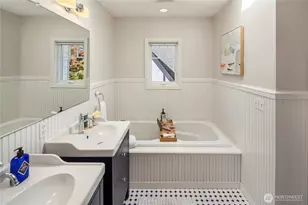 3819 44th Ave NE, Seattle, WA 98105 - Photo 32
