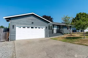 6607 69th St NE, Marysville, WA 98270 - Photo 2