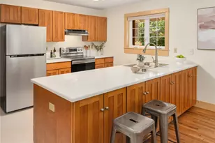 9190 NE Ruys Ln, Bainbridge Island, WA 98110 - Photo 10