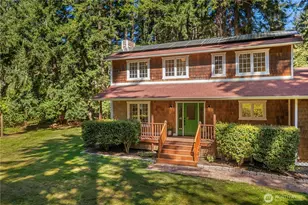 9190 NE Ruys Ln, Bainbridge Island, WA 98110 - Photo 2