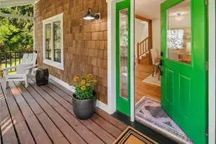 9190 NE Ruys Ln, Bainbridge Island, WA 98110 - Photo 4
