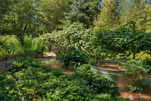 9190 NE Ruys Ln, Bainbridge Island, WA 98110 - Photo 24