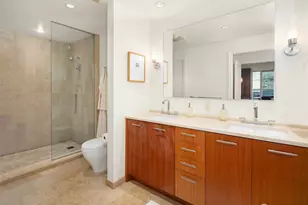 10700 NE 4th St, Bellevue, WA 98004 - Photo 24