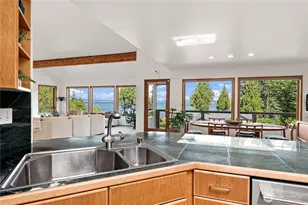 65 Montgomery Ct, Port Ludlow, WA 98365 - Photo 18