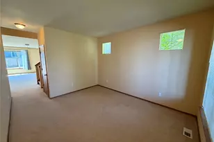 11328 185th St E, Puyallup, WA 98374 - Photo 2