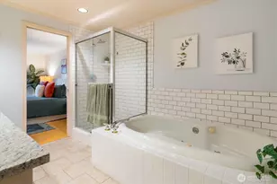 2167 Dexter Ave N, Seattle, WA 98109 - Photo 16