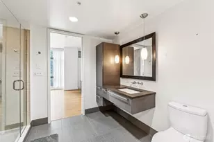 820 Blanchard St, Seattle, WA 98121 - Photo 20