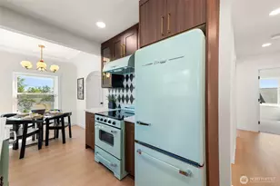 3022 S Holden St, Seattle, WA 98108 - Photo 12