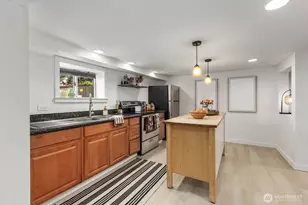 1043 S Cloverdale St, Seattle, WA 98108 - Photo 32