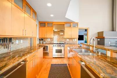 106 N State Street, Bellingham, WA 98225 - Photo 16