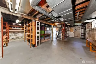 1035 NE 91st St, Seattle, WA 98115 - Photo 16