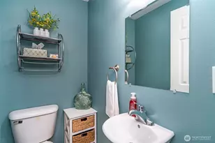 13005 64th Ave S, Seattle, WA 98178 - Photo 8
