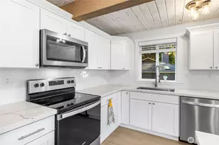 728 Tillamuk Dr, La Conner, WA 98257 - Photo 14