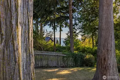 728 Tillamuk Drive, La Conner, WA 98257 - Photo 36