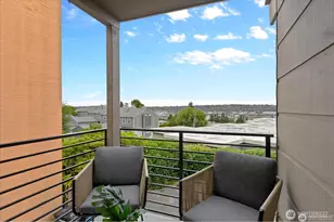 3700 W 25th Pl, Seattle, WA 98199 - Photo 12