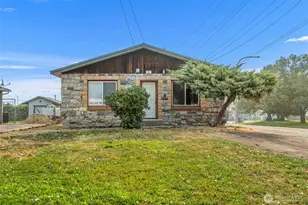 1357 Monitor St, Wenatchee, WA 98801 - Photo 1