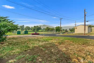 1357 Monitor Street, Wenatchee, WA 98801 - Photo 26