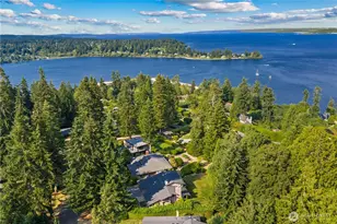 10785 Bill Point Crest NE, Bainbridge Island, WA 98110 - Photo 4