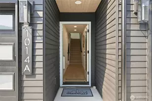 1014 C NE 70th St, Seattle, WA 98115 - Photo 4