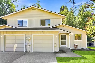 13430 33rd Place W #Unit B, Lynnwood, WA 98087 - Photo 1