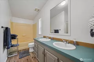 10517 Matthews Way, Anderson Island, WA 98303 - Photo 28