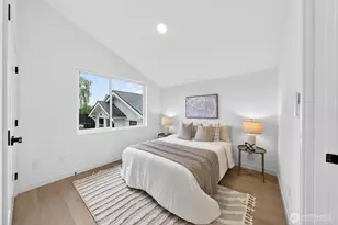 8510 15th Ave NE, Seattle, WA 98115 - Photo 18