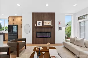 8512 15th Ave NE, Seattle, WA 98115 - Photo 12