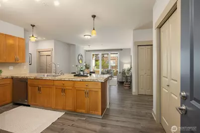 1880 25th Avenue NE #210, Issaquah, WA 98029 - Photo 4