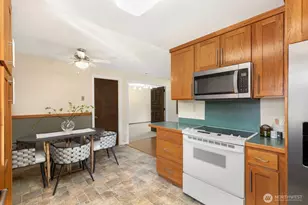 12740 SE 167th St, Renton, WA 98058 - Photo 10