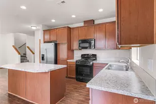 908 138th Pl SW, Everett, WA 98204 - Photo 8
