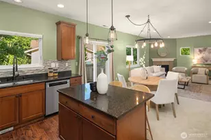 20233 124th Ave NE, Bothell, WA 98011 - Photo 4