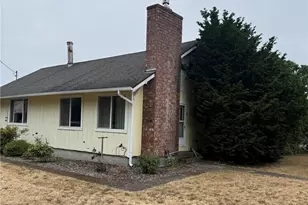 320 E Oakview Ave, Centralia, WA 98531 - Photo 1