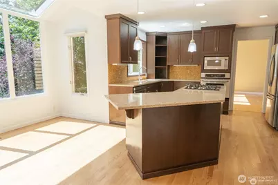 13810 SE 62nd Street, Bellevue, WA 98006 - Photo 10