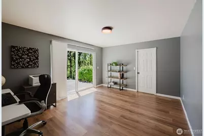 2867 Sand Dollar Road W, Bremerton, WA 98312 - Photo 10