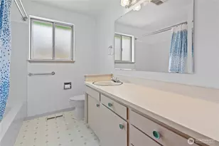 9801 Kenwood Dr SW, Lakewood, WA 98498 - Photo 10
