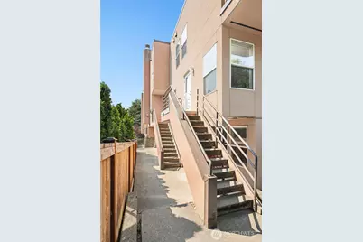 3216 14th Avenue W #202, Seattle, WA 98119 - Photo 4