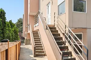 3216 14th Ave W, Seattle, WA 98119 - Photo 4