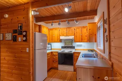 13008 Welcome Road, Deming, WA 98244 - Photo 18
