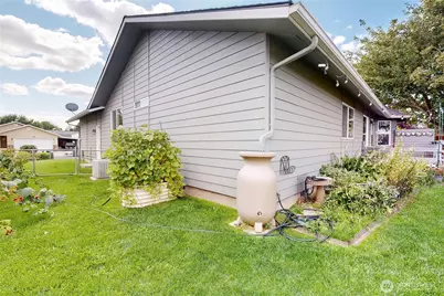 809 SE Tamarack Street, College Place, WA 99324 - Photo 36