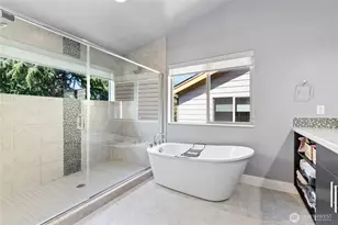 13521 SE 81st Pl, Newcastle, WA 98059 - Photo 20