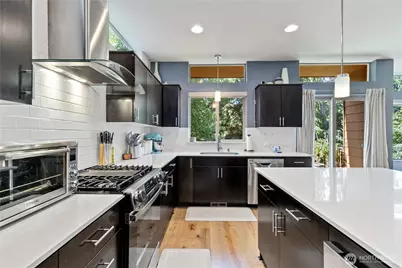 13521 SE 81st Place, Newcastle, WA 98059 - Photo 10