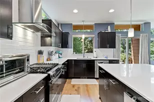 13521 SE 81st Pl, Newcastle, WA 98059 - Photo 10