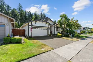 8325 Bainbridge Loop NE, Lacey, WA 98516 - Photo 2