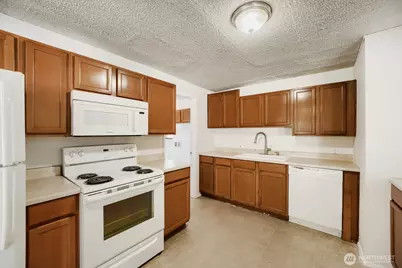 31349 13th Avenue S, Federal Way, WA 98003 - Photo 8