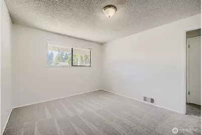 31349 13th Avenue S, Federal Way, WA 98003 - Photo 18