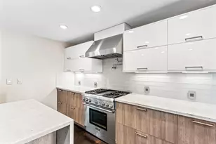 1748 Bellevue Way NE, Bellevue, WA 98004 - Photo 10